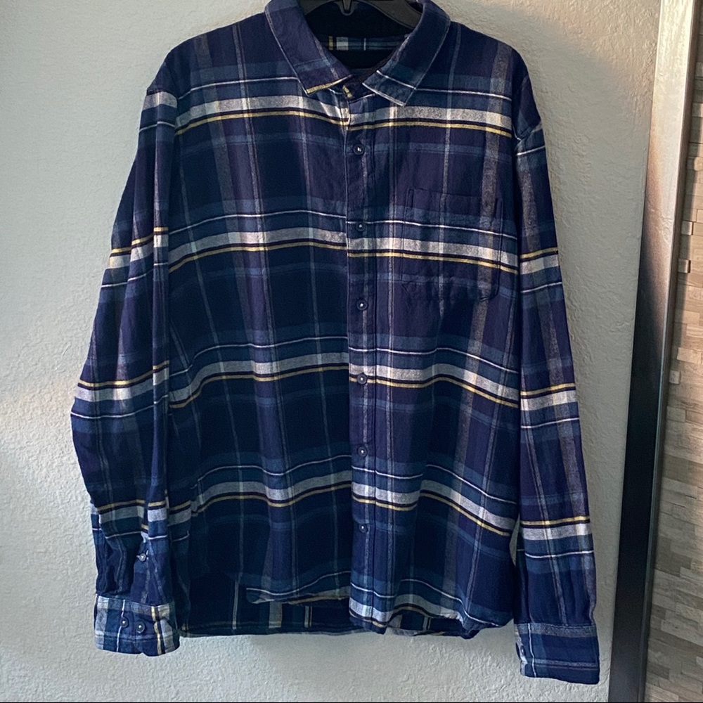 Essex Crossing Blue Plaid long sleeve Flannel Shirt Size Large